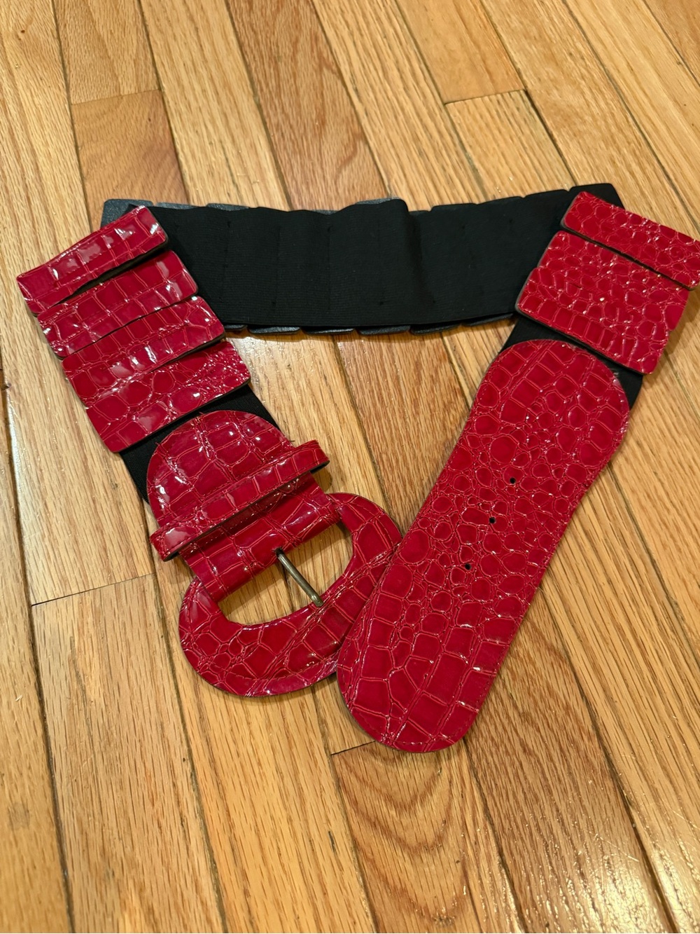 Red Croc-Texture Wide Waist Belt summer patriotic July 4 classy party yacht club - Picture 4 of 7
